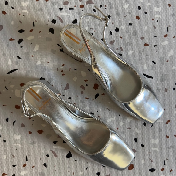 Sam Edelman Terra 50MM Patent Leather Slingback Pumps in Silver Size 8 - Picture 2 of 9